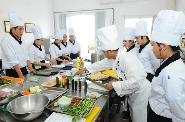 luong dau bep o duc