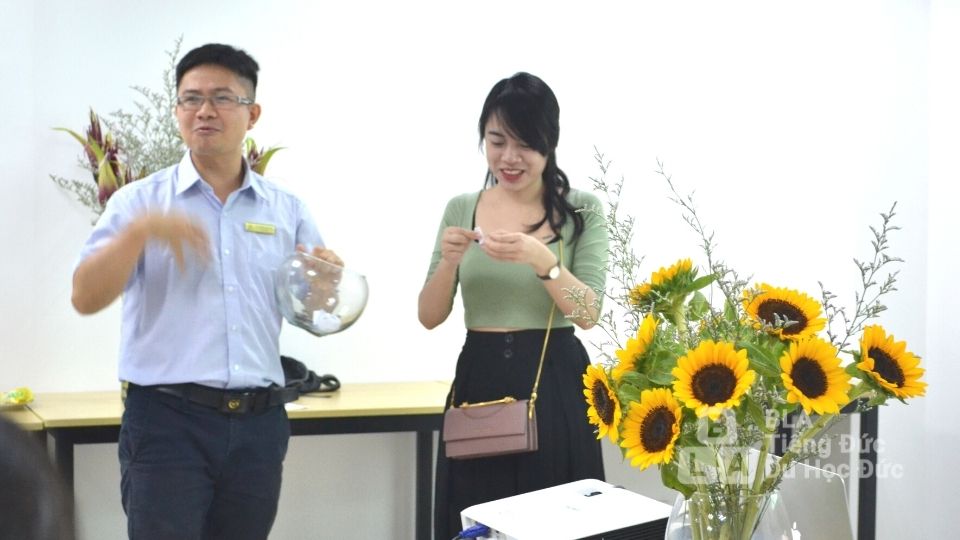 Học thử tiếng Đức cùng cô Sophia 2019 15