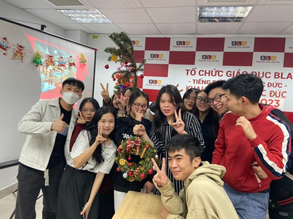 Giáng sinh vui vẻ tại BLA