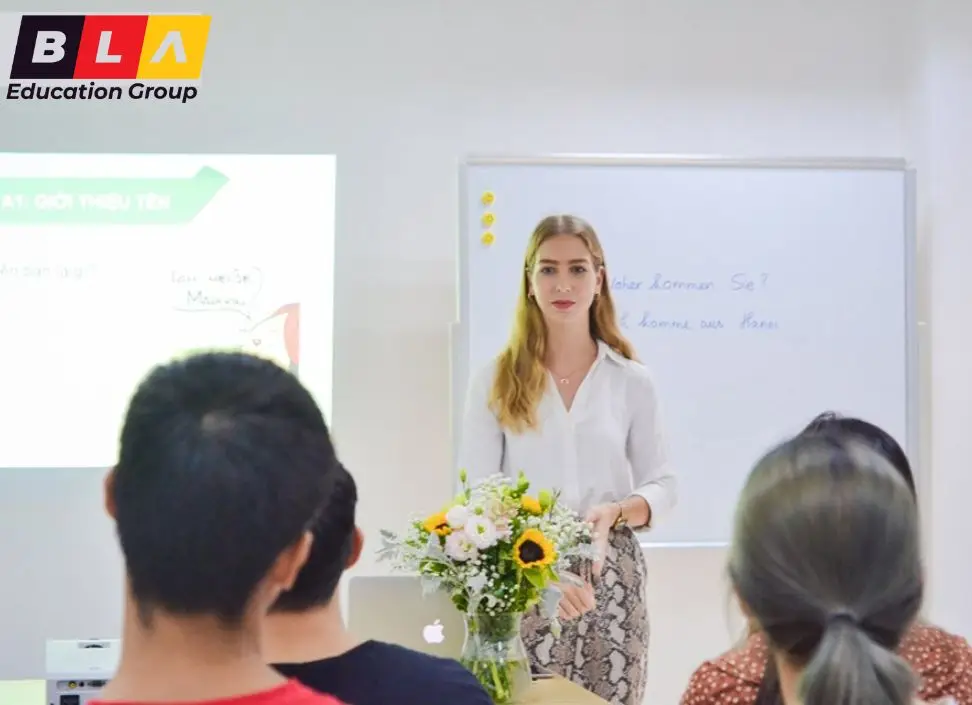 Giáo viên bản xứ giảng dạy tại trung tâm du học Đức BLA
