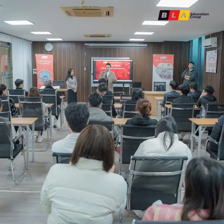 Lớp học tại bla