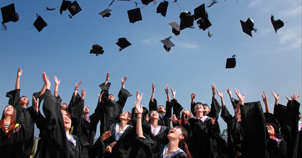 Tư Vấn Nghề Nghiệp: Làm Thế Nào Để Xây Dựng Con Đường Sự Nghiệp Thành Công?