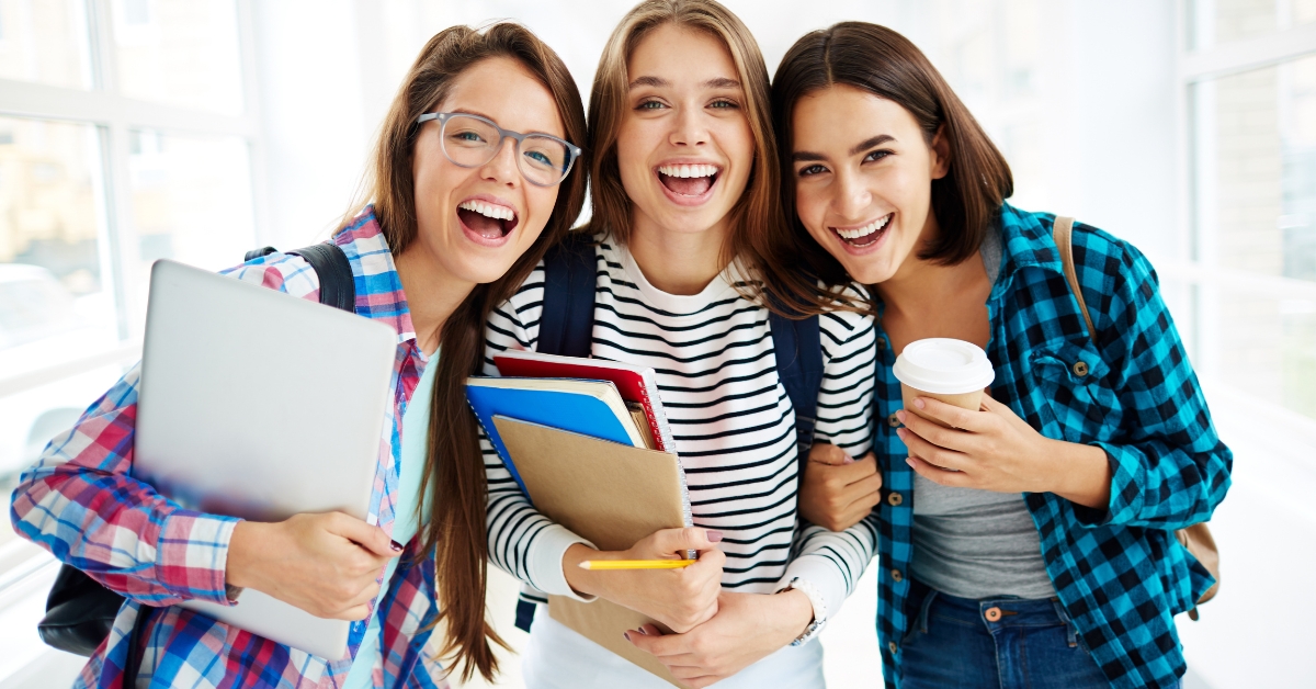 Tư Vấn Hướng Nghiệp Cho Học Sinh THPT – Học Đại Học Hay Học Nghề?