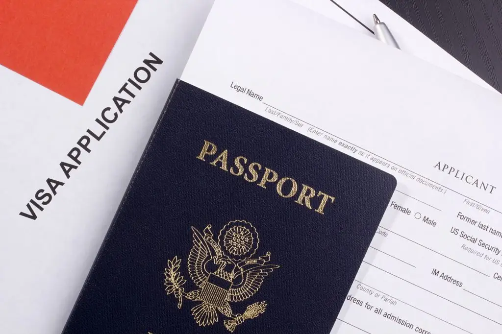 Dien-visa-18B-tai-Duc