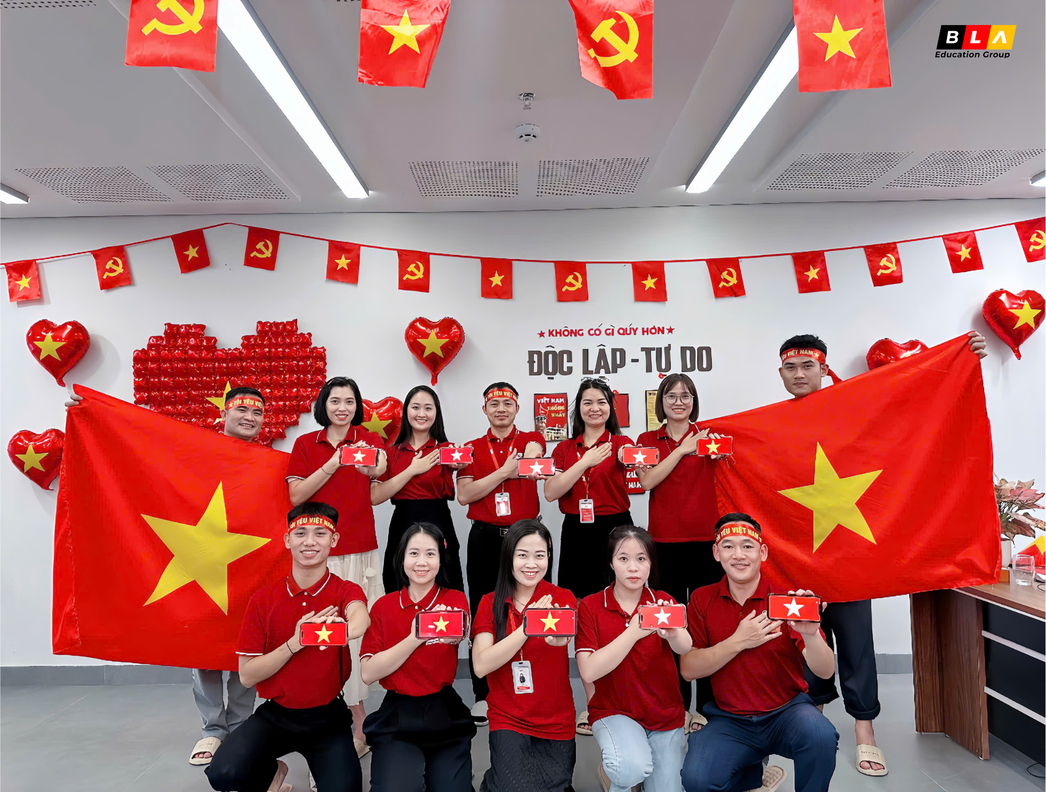 CHÀO MỪNG QUỐC KHÁNH 2/9 – BLA GỬI TRỌN SẮC ĐỎ YÊU THƯƠNG