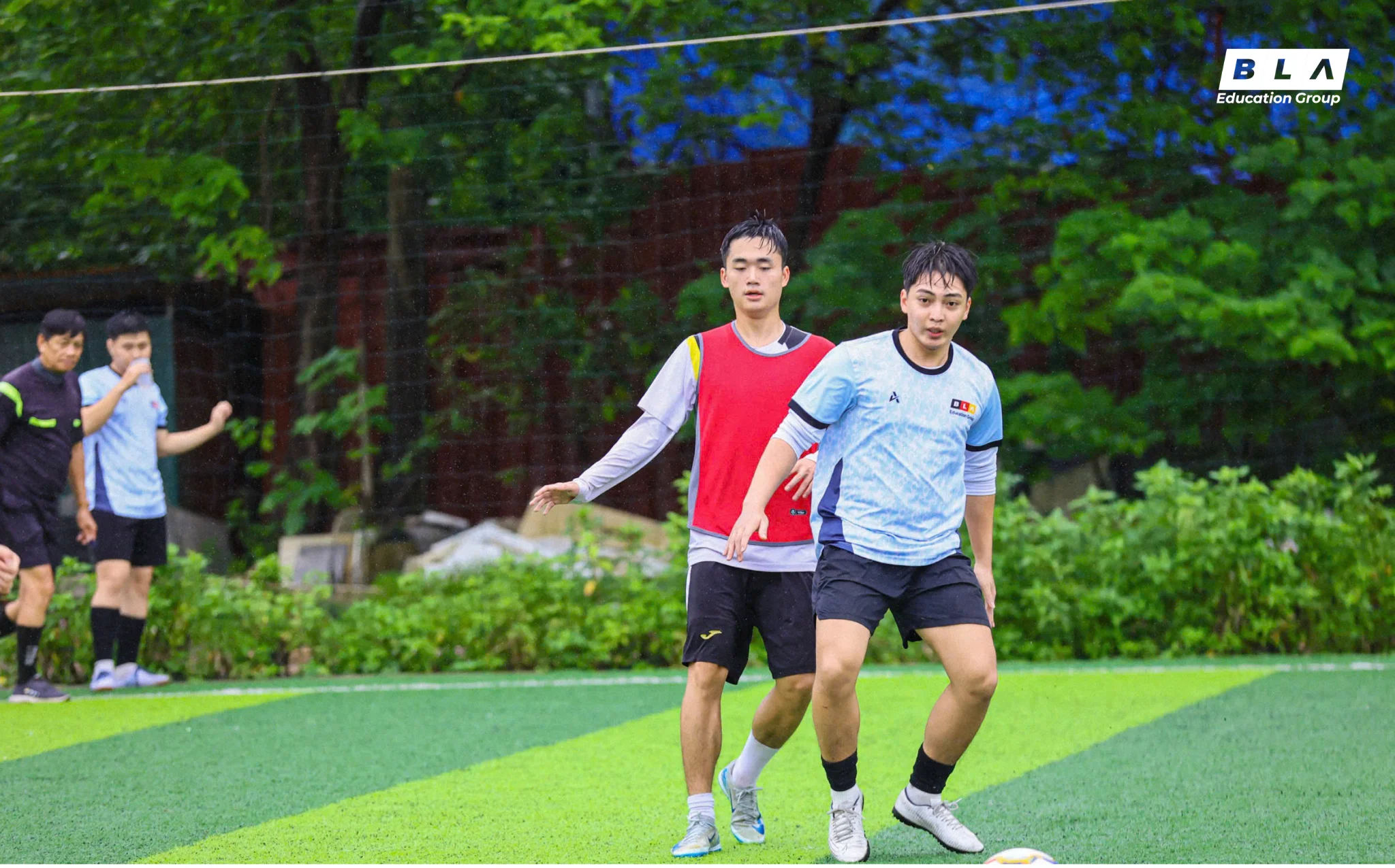 hoạt động dã ngoại đá bóng tại BLA 6