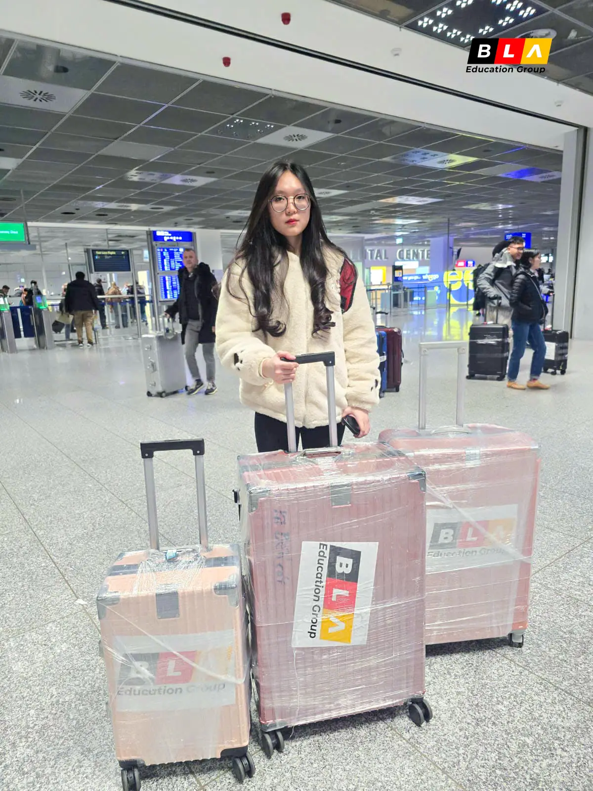 DU HỌC NGHỀ NGÀNH NHÀ HÀNG KHÁCH SẠN (10) DU HỌC NGHỀ NGÀNH NHÀ HÀNG KHÁCH SẠN (10)