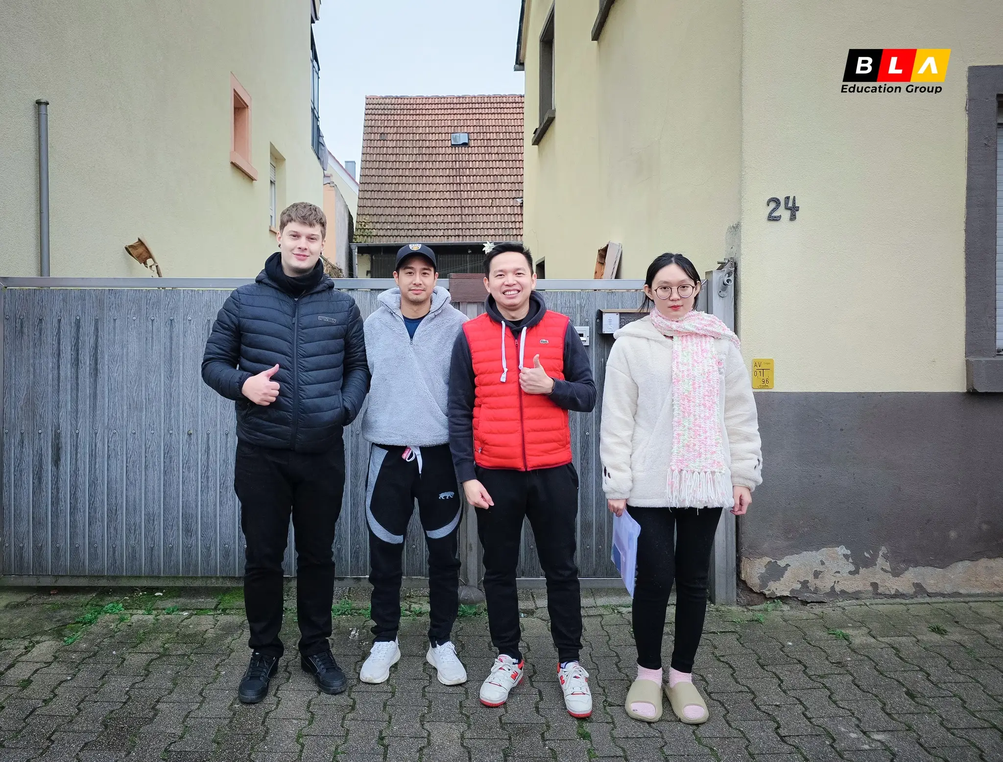 DU HỌC NGHỀ NGÀNH NHÀ HÀNG KHÁCH SẠN (4) DU HỌC NGHỀ NGÀNH NHÀ HÀNG KHÁCH SẠN (4)