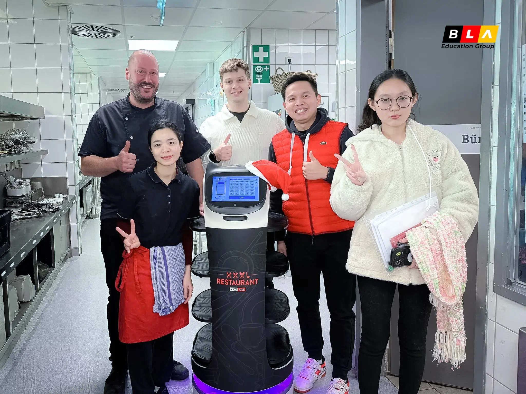 DU HỌC NGHỀ NGÀNH NHÀ HÀNG KHÁCH SẠN (5) DU HỌC NGHỀ NGÀNH NHÀ HÀNG KHÁCH SẠN (5)