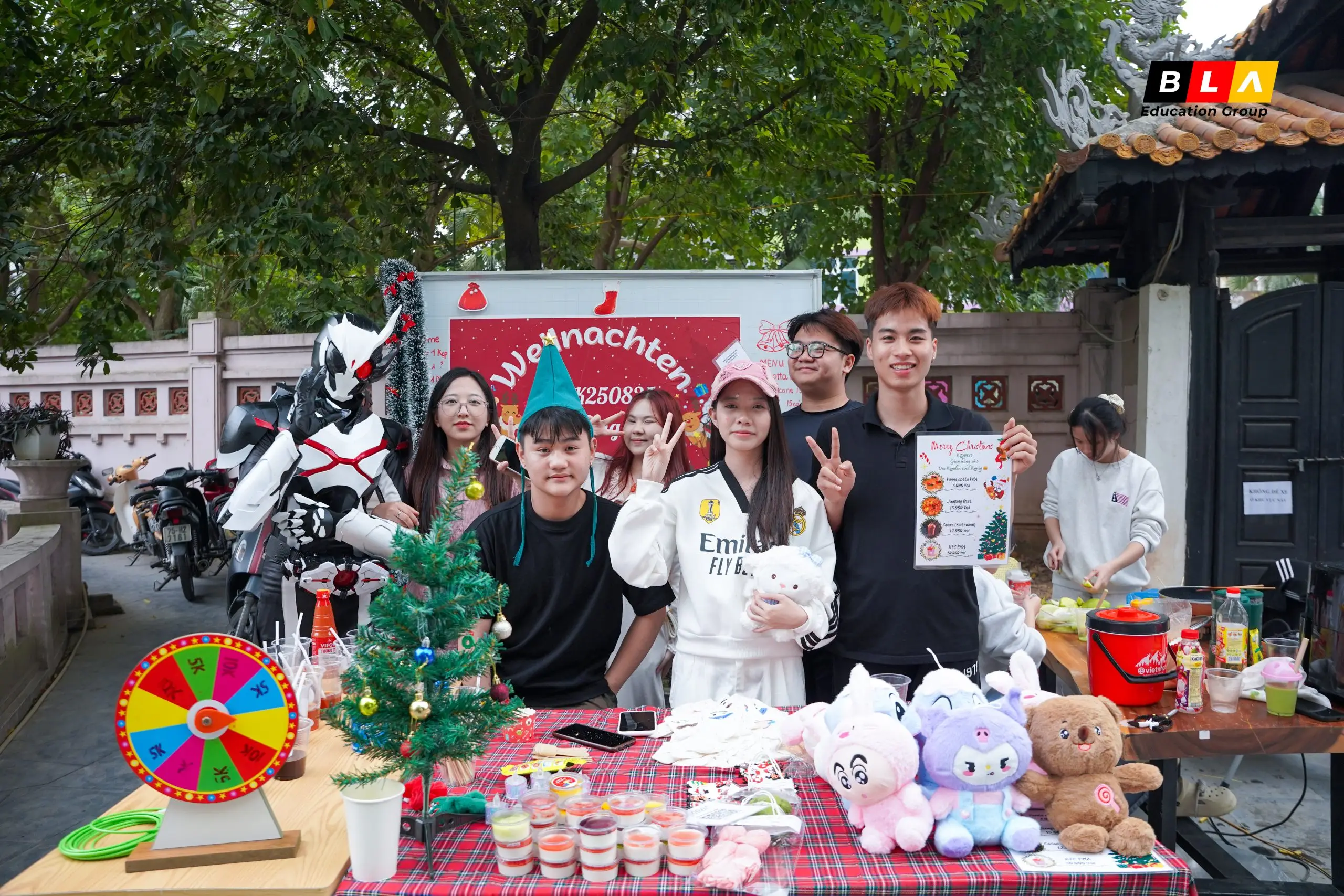 HỘI CHỢ GIÁNG SINH TẠI bla du học nghề đức (11) HỘI CHỢ GIÁNG SINH TẠI bla du học nghề đức (11)