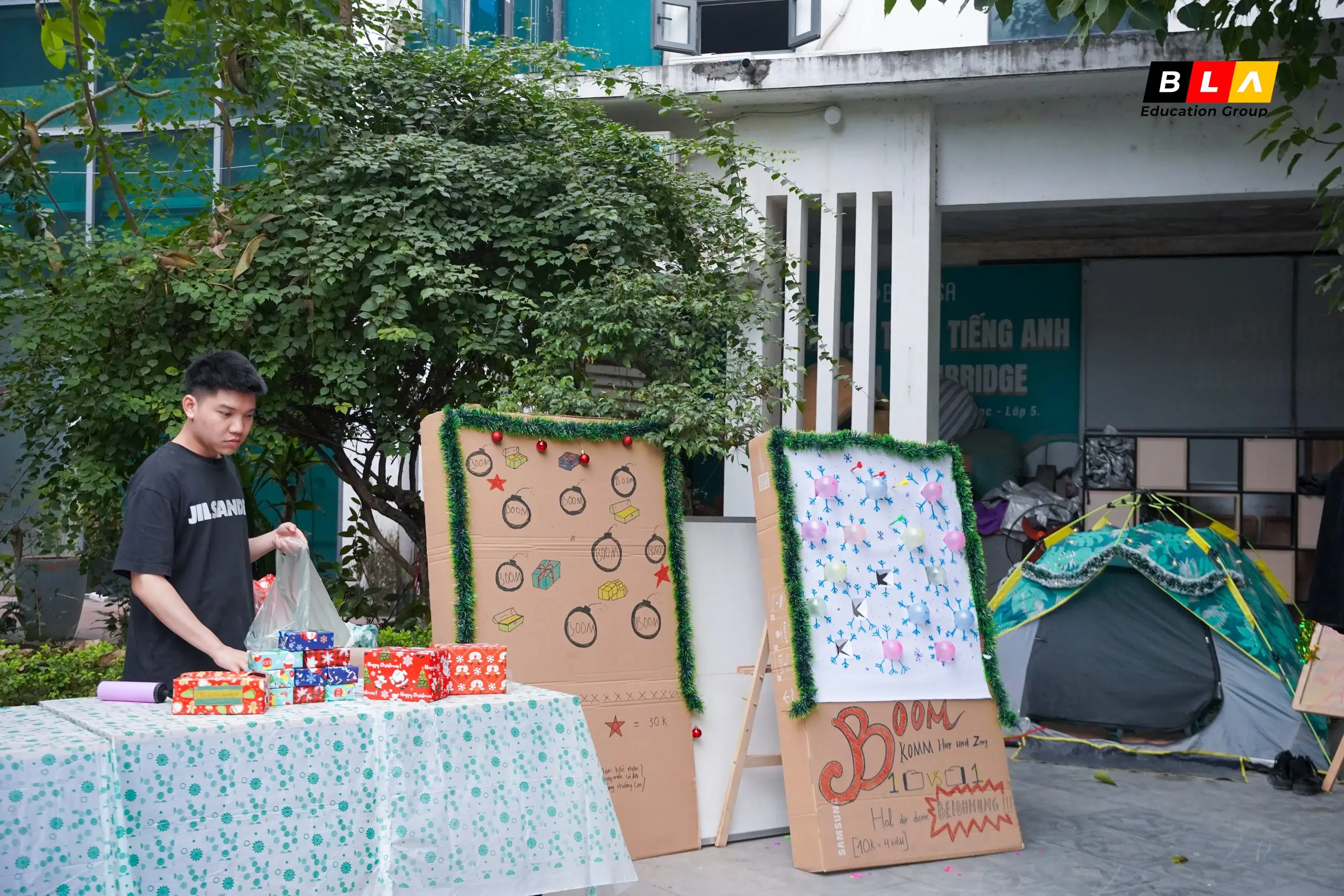 HỘI CHỢ GIÁNG SINH TẠI bla du học nghề đức (15) HỘI CHỢ GIÁNG SINH TẠI bla du học nghề đức (15)