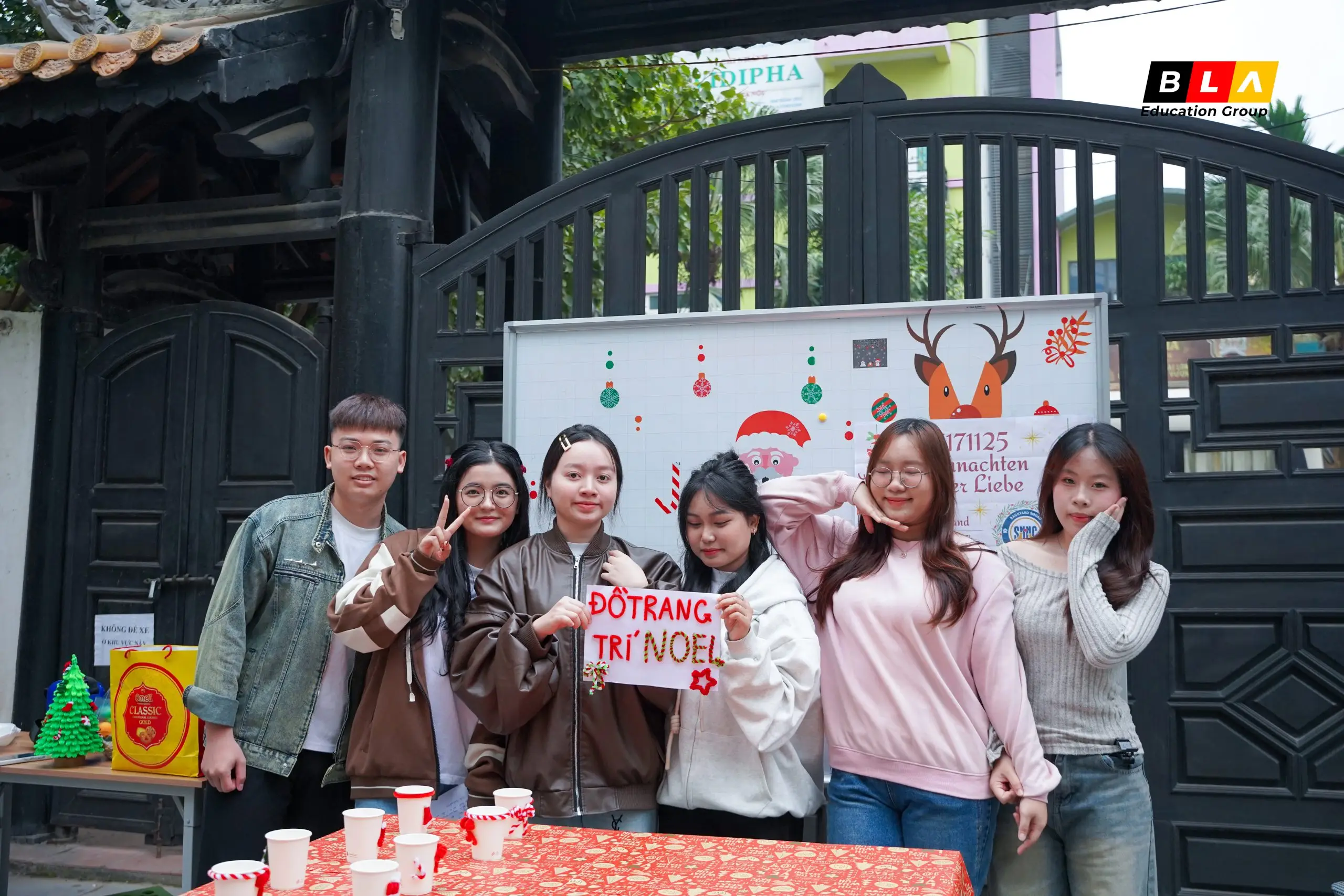 HỘI CHỢ GIÁNG SINH TẠI bla du học nghề đức (2) HỘI CHỢ GIÁNG SINH TẠI bla du học nghề đức (2)