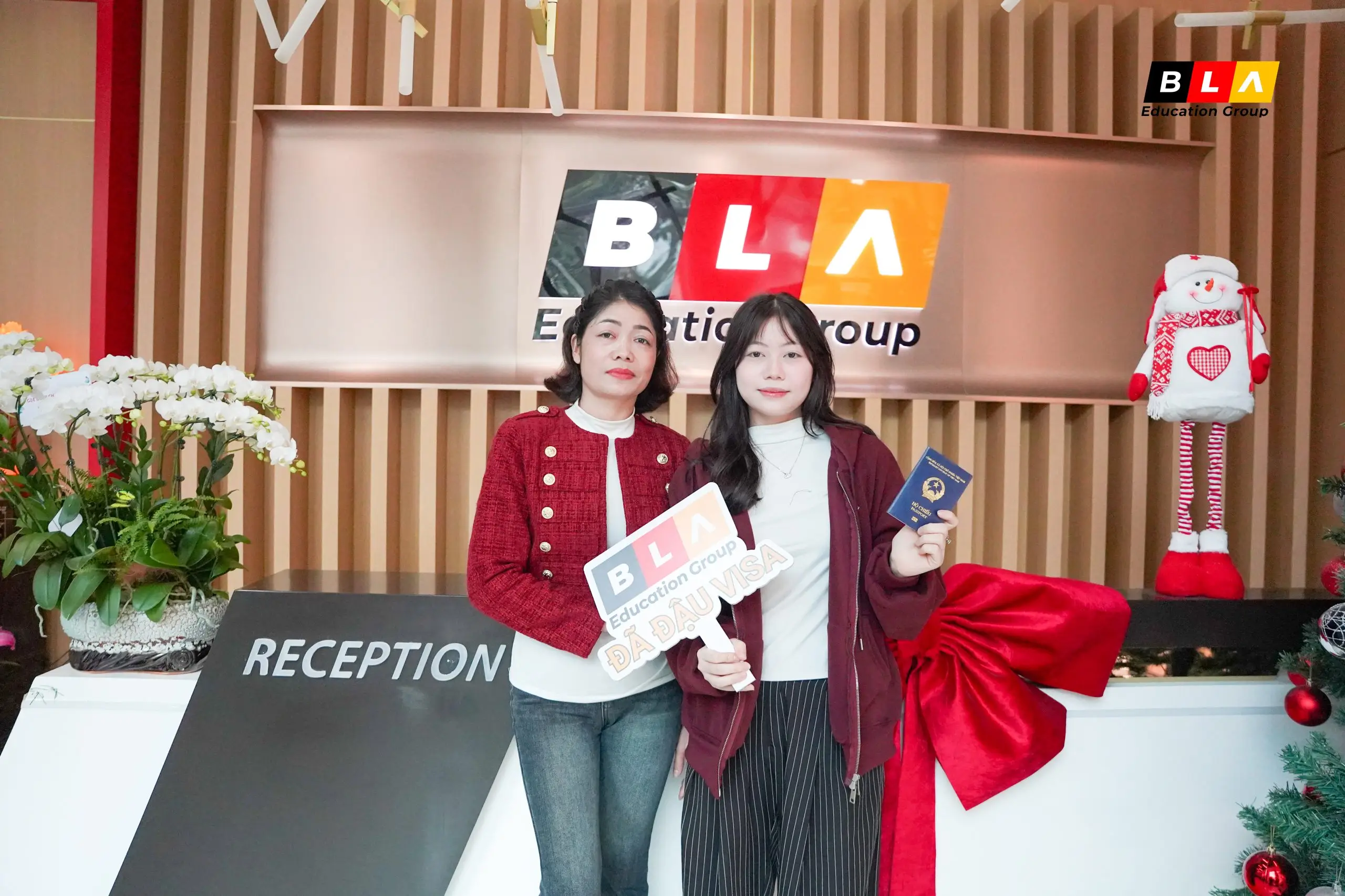 ngành Nhà hàng Khách sạn (3) ngành Nhà hàng Khách sạn (3)