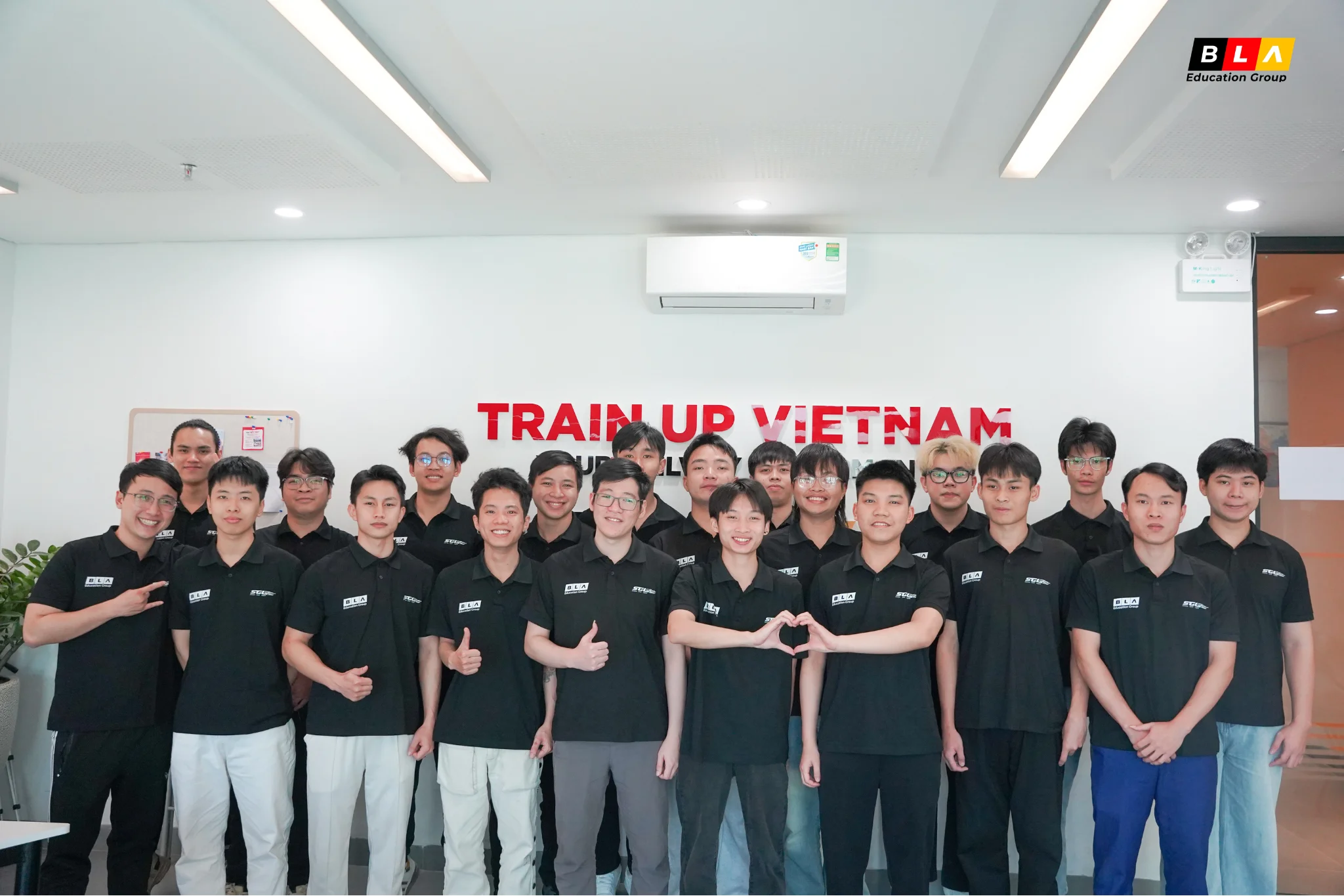 nganh lai tau (2) nganh lai tau (2)