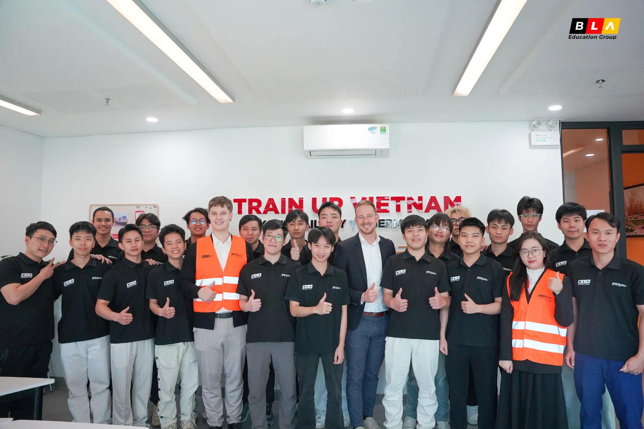 nganh lai tau nganh lai tau