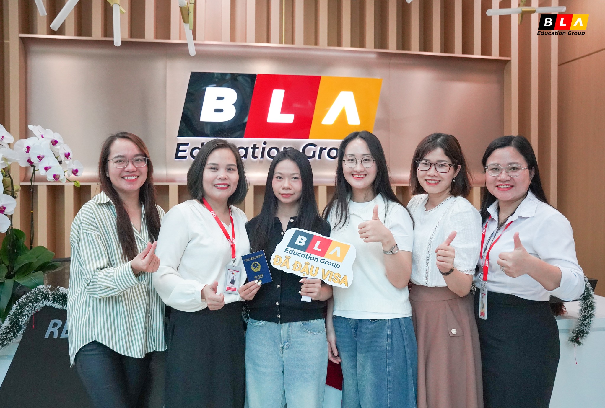 NGUYỄN THỊ THU HƯƠNG ĐẬU VISA NGÀNH NHÀ HÀNG VÀ HÀNH TRÌNH CHINH PHỤC GIẤC MƠ ĐỨC CÙNG BLA