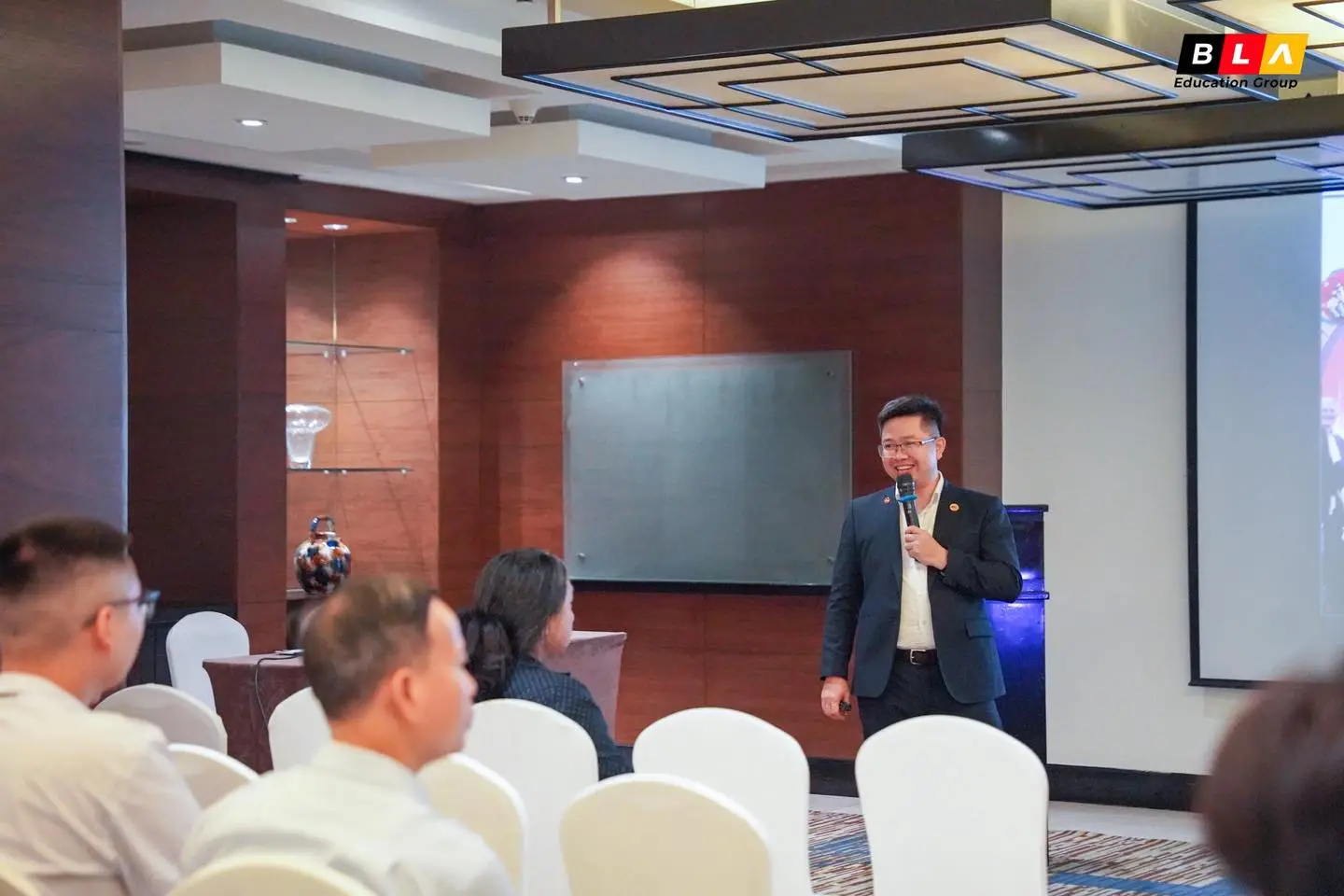 TRIỂN LÃM DU HỌC (4) TRIỂN LÃM DU HỌC (4)