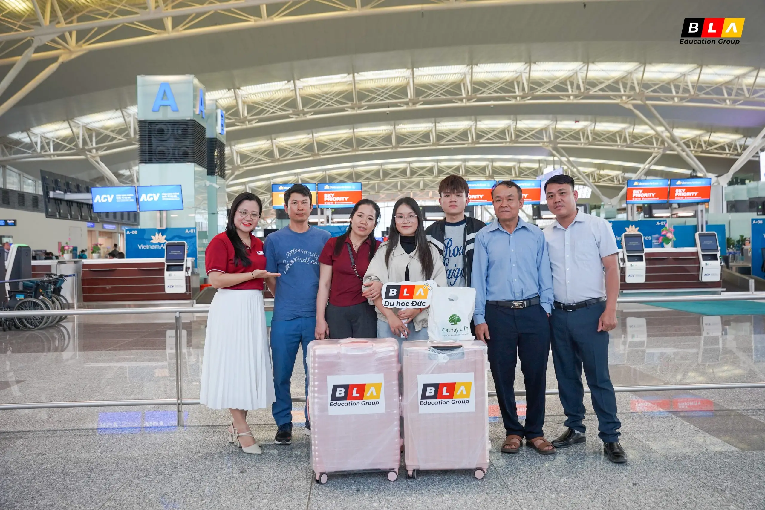 tiễn bay học viên du học đức (4) tiễn bay học viên du học đức (4)