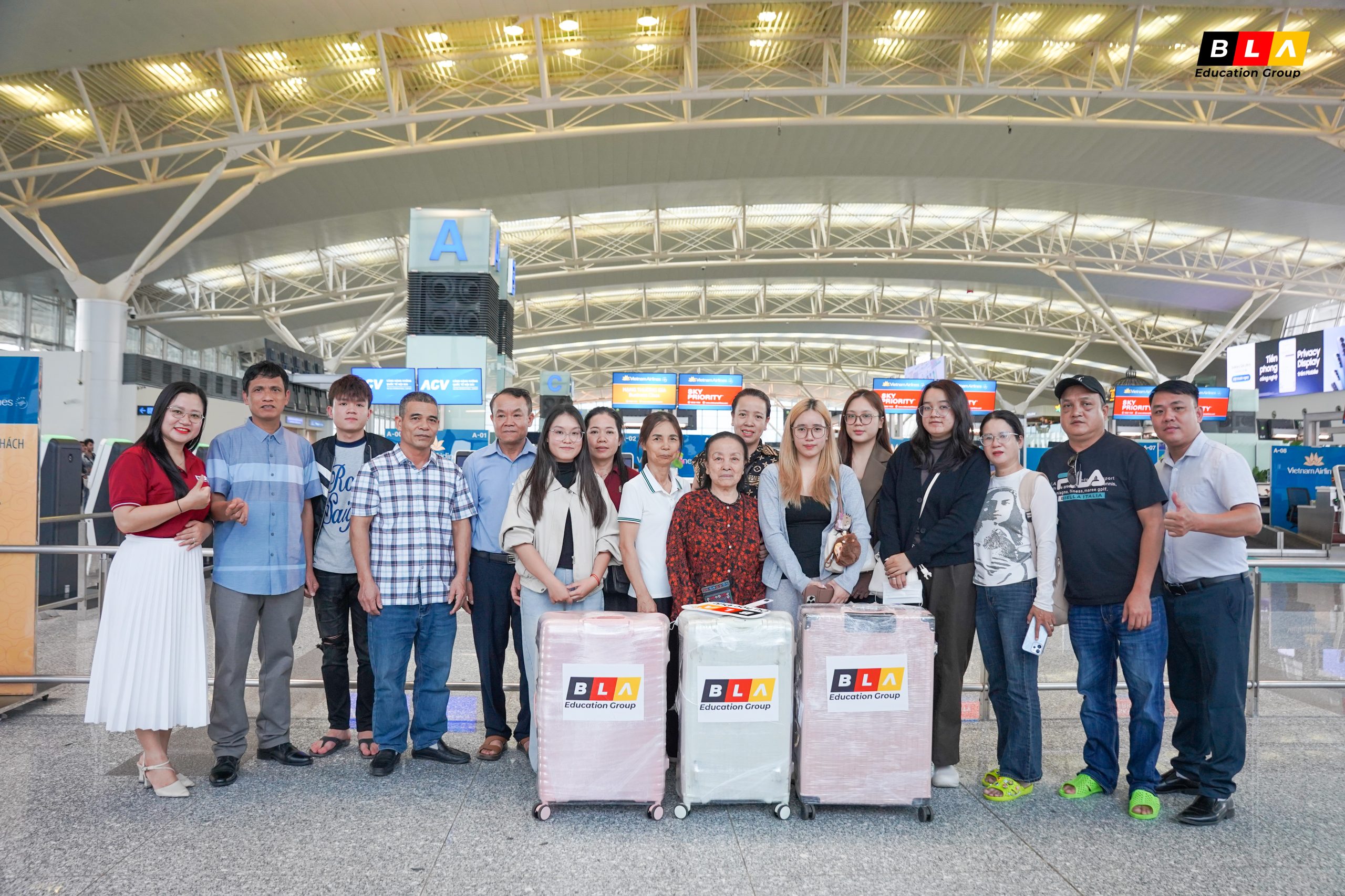 BLA LIÊN TỤC TIỄN BAY HỌC VIÊN SANG ĐỨC MỖI CHUYẾN BAY LÀ MỘT MINH CHỨNG CHO HÀNH TRÌNH THÀNH CÔNG