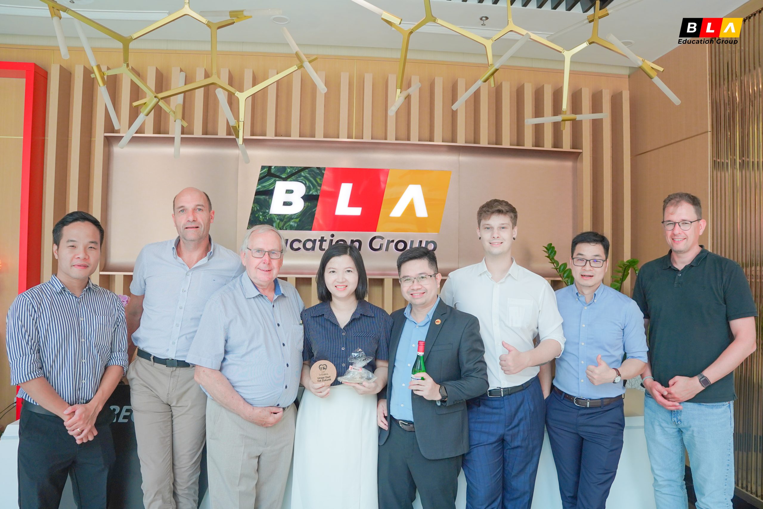ĐỐI TÁC ĐỨC TRỰC TIẾP ĐẾN BLA THAM QUAN, TUYỂN CHỌN NHÂN LỰC & KHẲNG ĐỊNH CHẤT LƯỢNG ĐẦU RA
